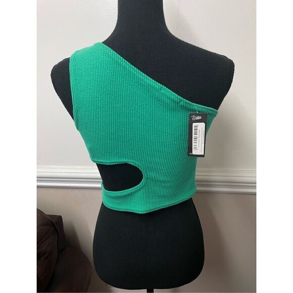 NWT Pretty Little Things Bright Green Crinkle Rib One Shoulder Cut Out Crop Top - Picture 3 of 8